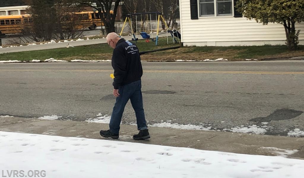 Actually how many people it takes to put salt on the sidewalk!